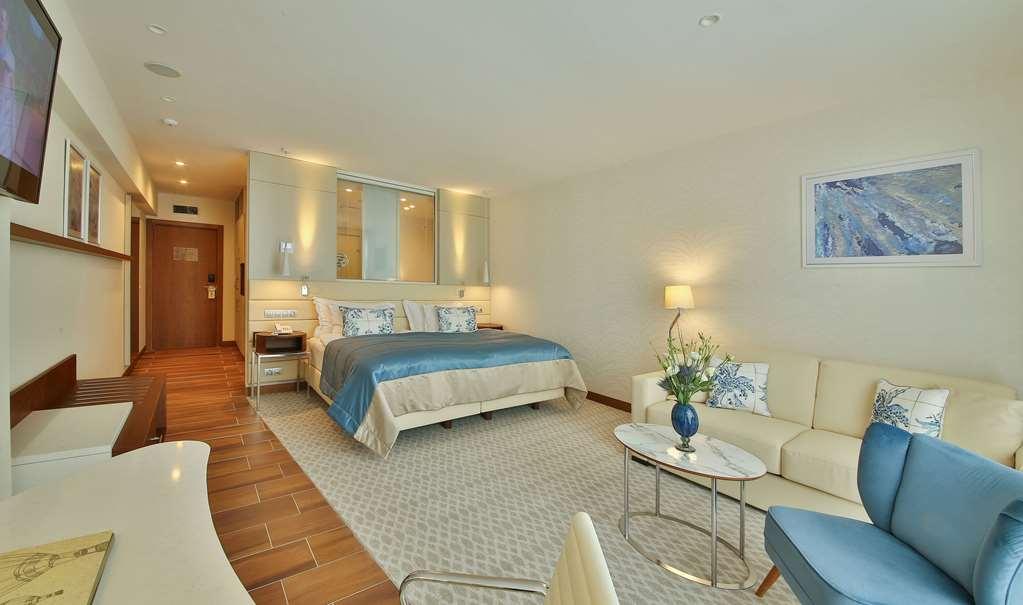 Maritim Hotel Paradise Blue Albena Room photo