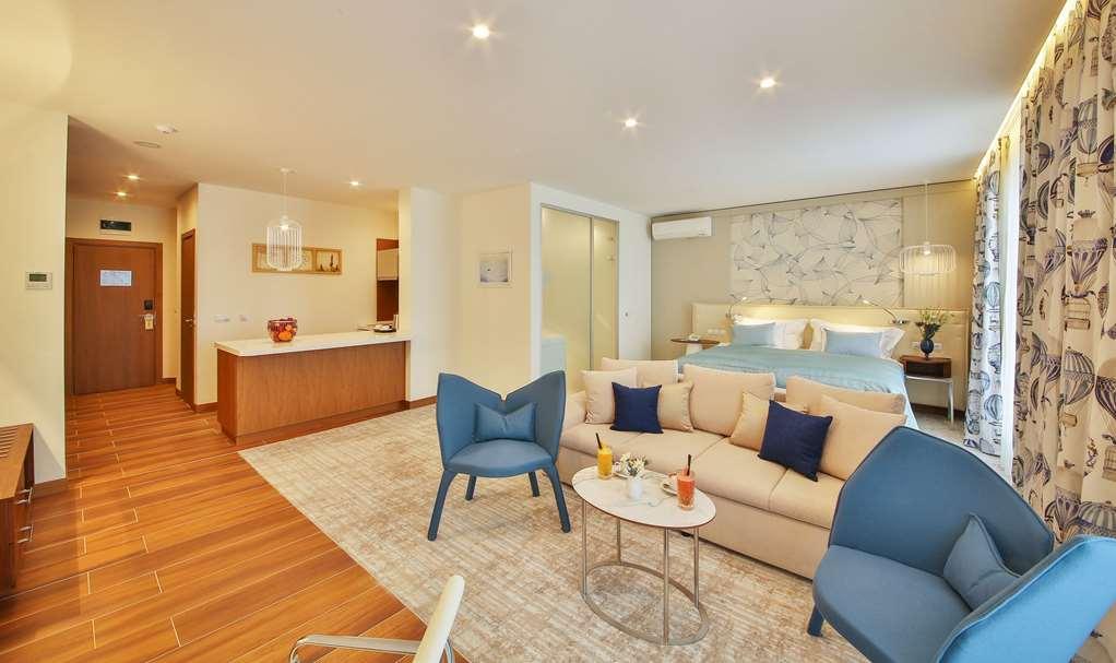 Maritim Hotel Paradise Blue Albena Room photo