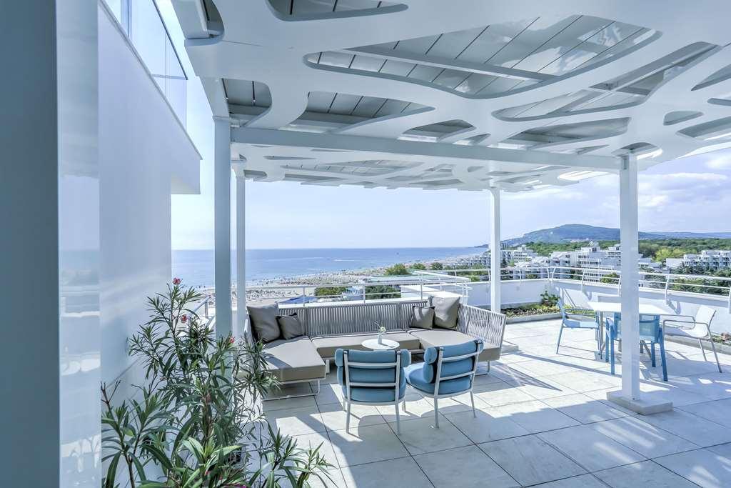 Maritim Hotel Paradise Blue Albena Restaurant photo